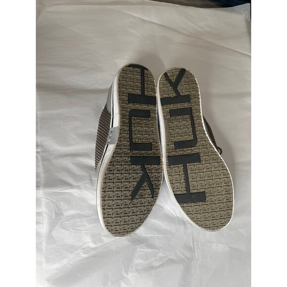 Huk size 8.5 mens HUK Mania shoes fishing beige/gray light weight quick drying - Picture 6 of 10